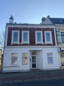 Strassenansicht Mehrfamilienhaus in zentraler Lage Hemelingen mit 7 Einheiten und sofortigem Mietsteigerungspotenzial
