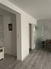 Wohnzimmer Ansicht 3 mit Uebergang zur Essecke RESERVIERT !!!!!
Helles, gepflegtes Reihenhaus im gr�nen Lesum