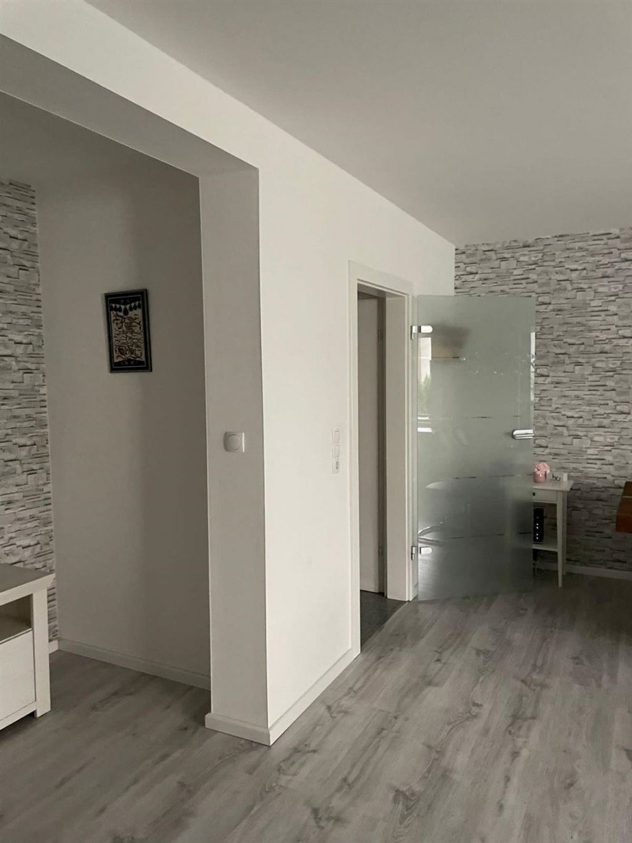 Wohnzimmer Ansicht 3 mit Uebergang zur Essecke Haus Bremen