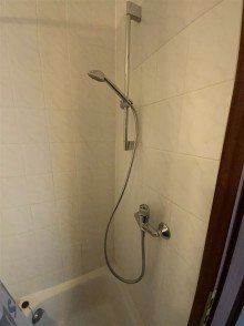 Duschbad Ansicht 2 Kapitalanleger aufgepasst ! 
1 Zimmer, Bad Kreuznach, mit Balkon und TG-Stellplatz, frisch renoviert, sofort vermietbar