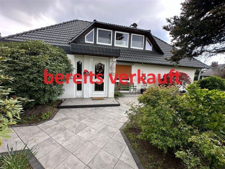 Bild 19 rot neu Stuhr Einfamilienhaus Intelligent aufgeteiltes, freistehendes EFH mit Terrasse, gro�em Garten und PV-Anlage in ruhiger Lage Stuhr-Moordeich, ideal f�r eine Familie