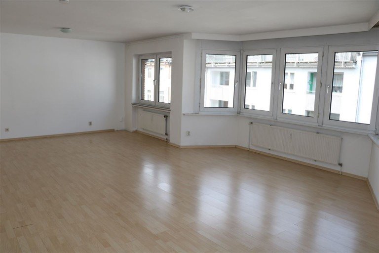 Wohnen Bremen Etagenwohnung Ihr helles neues Zuhause in der CityRiesiges 1 Zimmer, flexibel aufteilbar