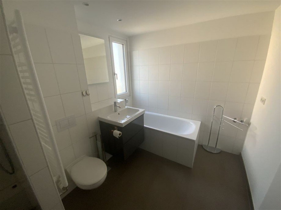 Voll-Bad im 1. OG Haus Bremen
