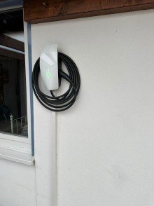 Lade-Installation E-Auto Intelligent aufgeteiltes, freistehendes EFH mit Terrasse, gro�em Garten und  PV-Anlage in ruhiger Lage Stuhr-Moordeich, ideal f�r eine Familie