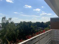 Bild (ba437d4d67e522844f7e670a4037e7f1): �ber den D�chern der Gartenstadt Vahr Einladende 3 Zimmer mit gro�em Balkon, Aufzug und Garage