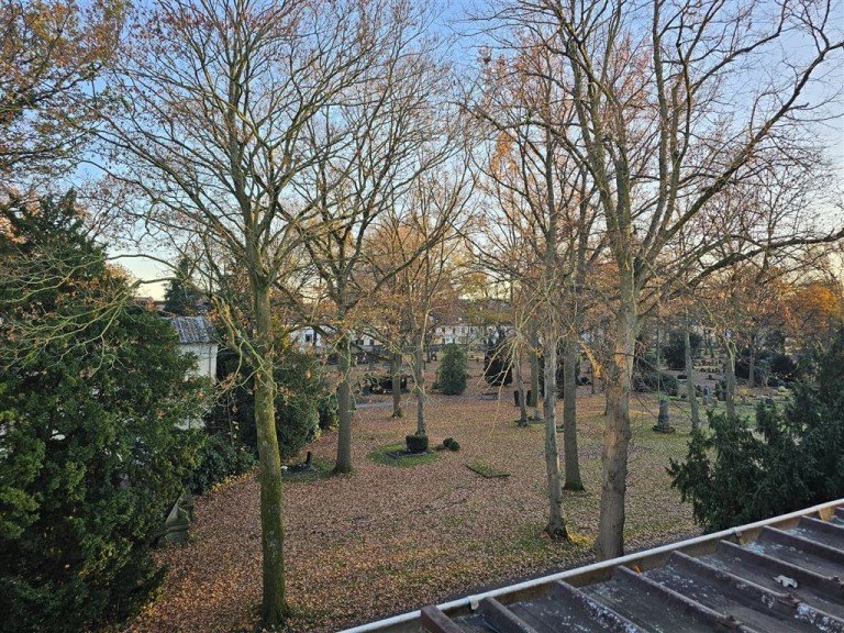 Blick vom Balkon Bremen Wohnung Solide vermietete 2-Zimmer-Wohnung mit Balkon in Bremen-Buntentor - stabile Kapitalanlage