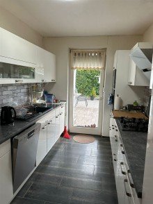 Kueche Ansicht 2 Intelligent aufgeteiltes, freistehendes EFH mit Terrasse, gro�em Garten und  PV-Anlage in ruhiger Lage Stuhr-Moordeich, ideal f�r eine Familie